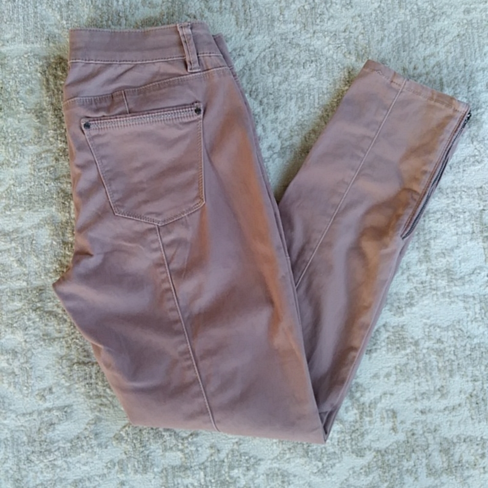 WHBM Skimmer Embellished Ankle Zip Moto Jeans 4 Mauve